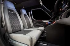 Tecnam P2010: Nuevo diseño del interior con colores oscuros