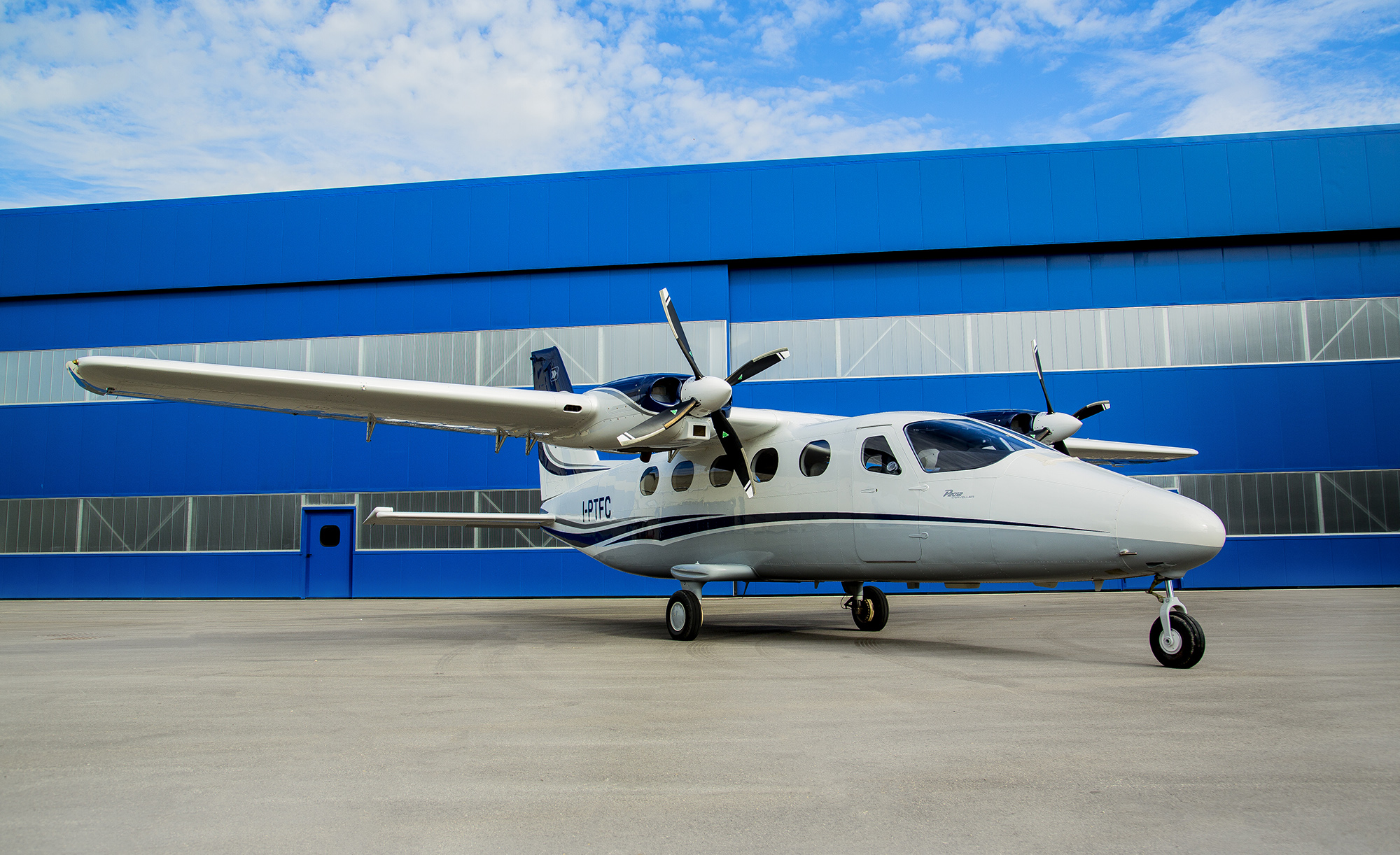 Curiosidades sobre Tecnam. P2012 Traveller