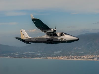 TECNAM ANUNCIA EL LANZAMIENTO DE LA NUEVA EDICIÓN DEL LEGENDARIO P2006T